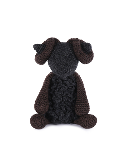 andras, black, welsh, sheep, eds animals, edwards crochet, edwards menagerie, kerry lord